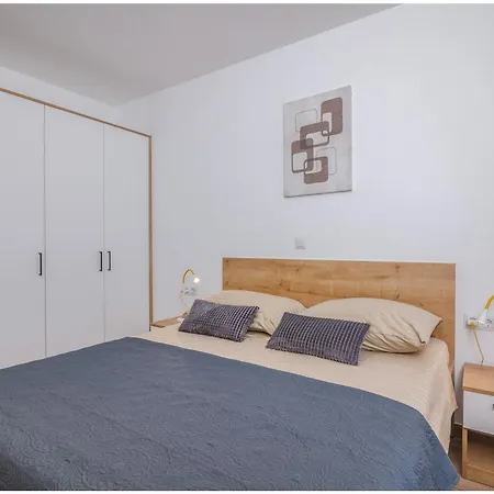 Apartman Paradise *